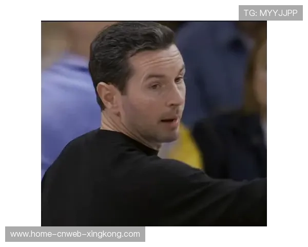 湖人3连胜后，雷迪克称赞小詹，里夫斯情商高，东契奇保持谦虚，湖人队里夫斯