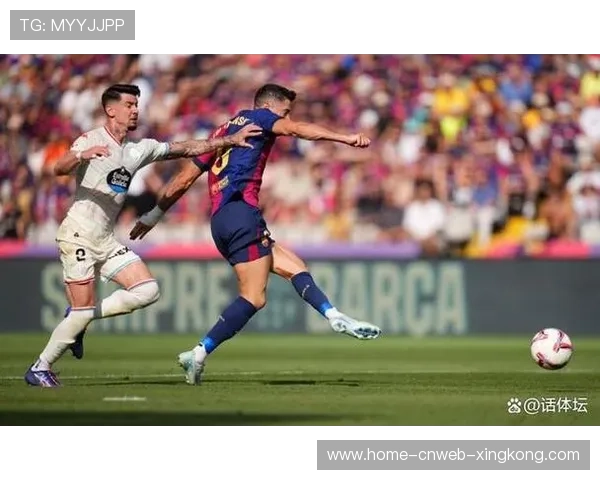 巴萨连续传导撕裂防守，拉菲尼亚射门再中一球